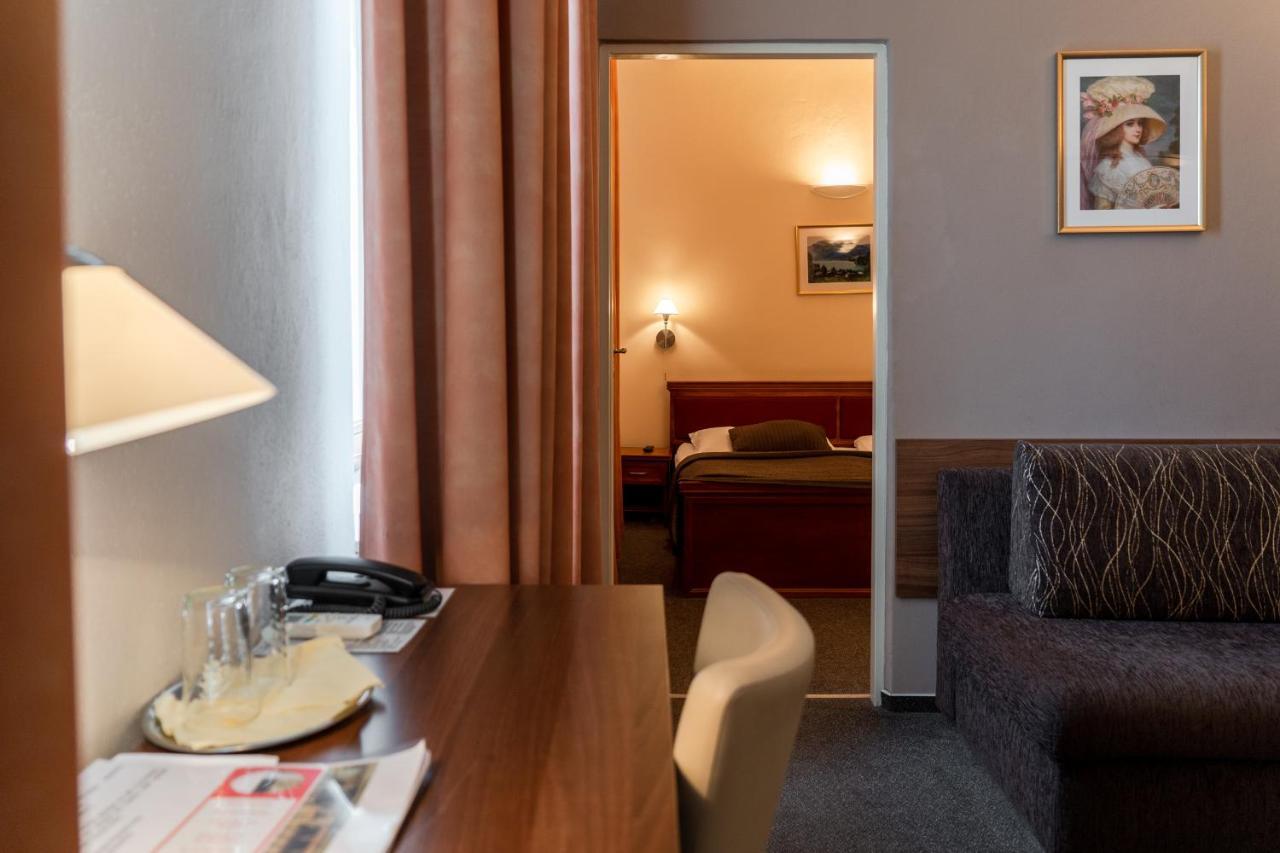 Hotel Grand Uherské Hradiště Eksteriør billede